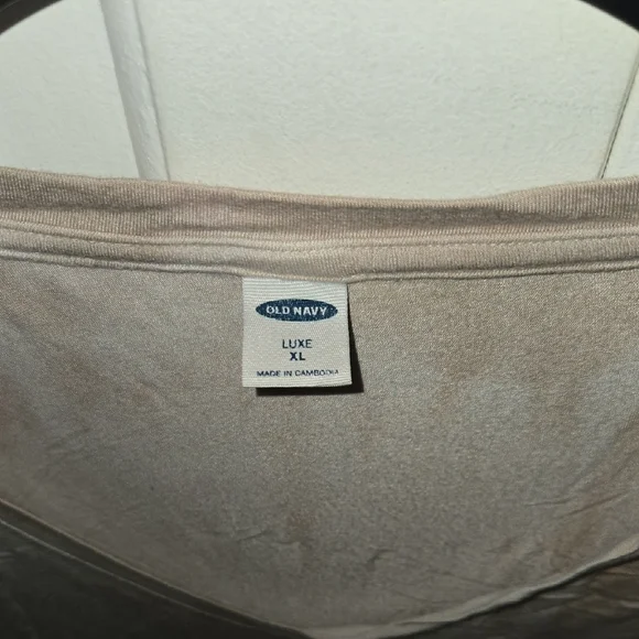 Old Navy Cream Relaxed Short Sleeve Tee - Picture 2 of 4